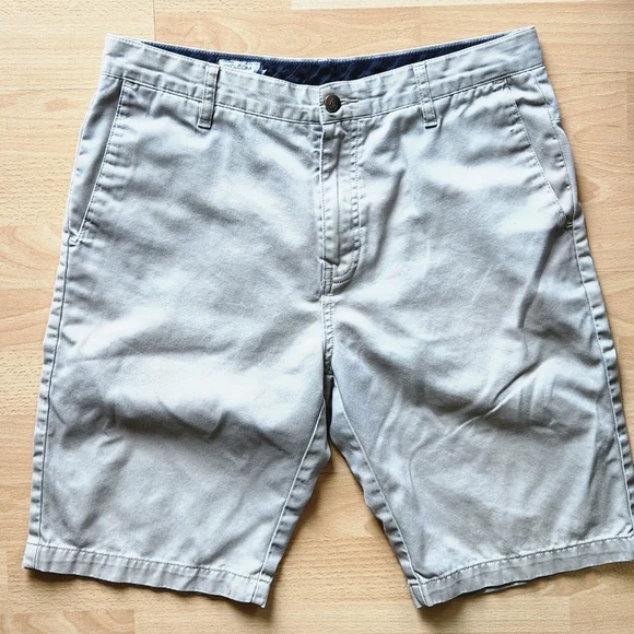Volcom Shorts Khaki - Picture 1 of 6